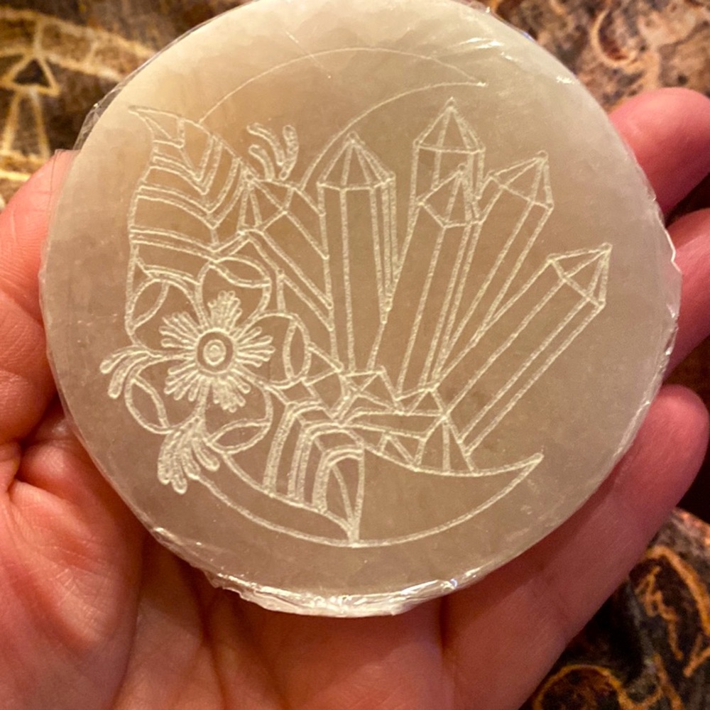 New selenite stone carving